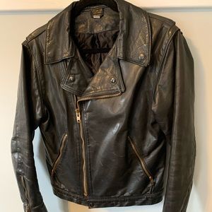 Black Classic Motorcycle Jacket. Excellent shape. Vintage